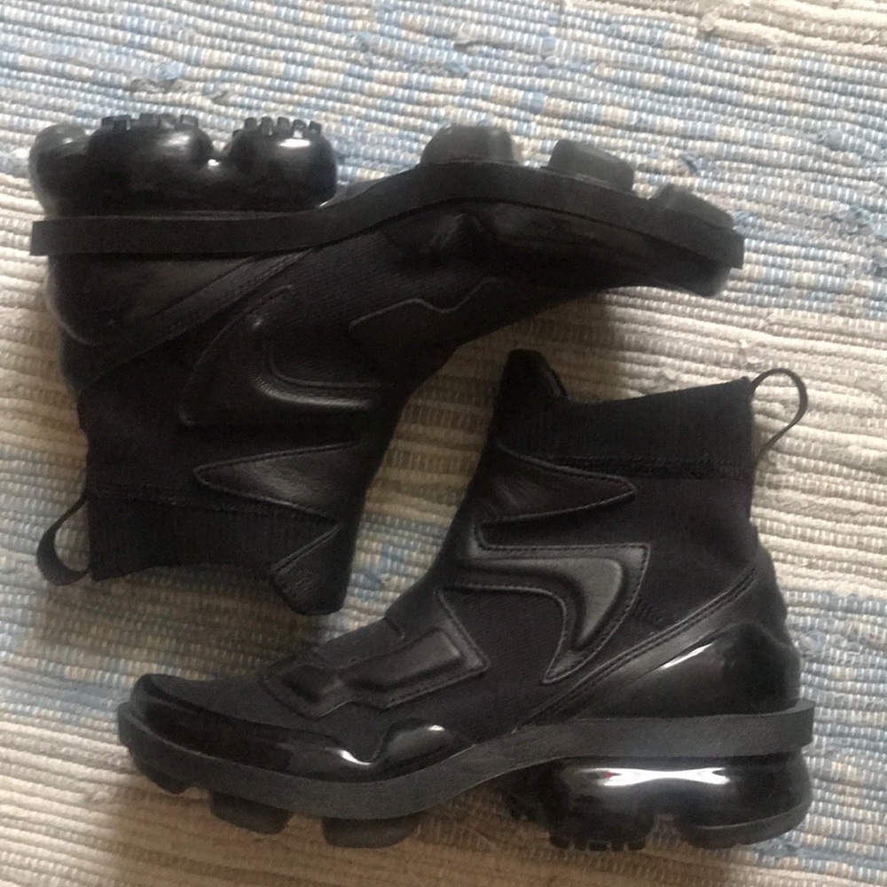 Nike Air VaporMax Light 2 Triple Black (W)